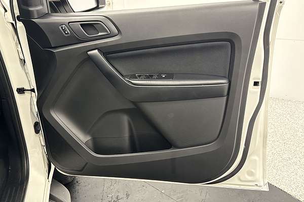 2022 Ford Everest Ambiente UA II 3.2L