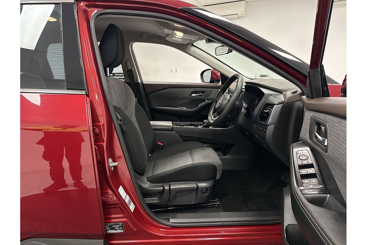 2022 Nissan X-TRAIL ST T33