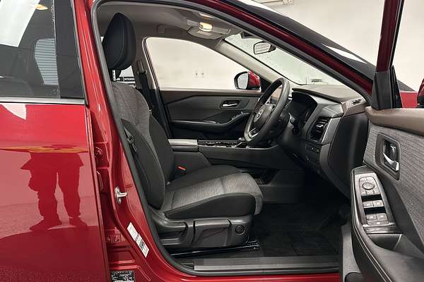2022 Nissan X-TRAIL ST T33