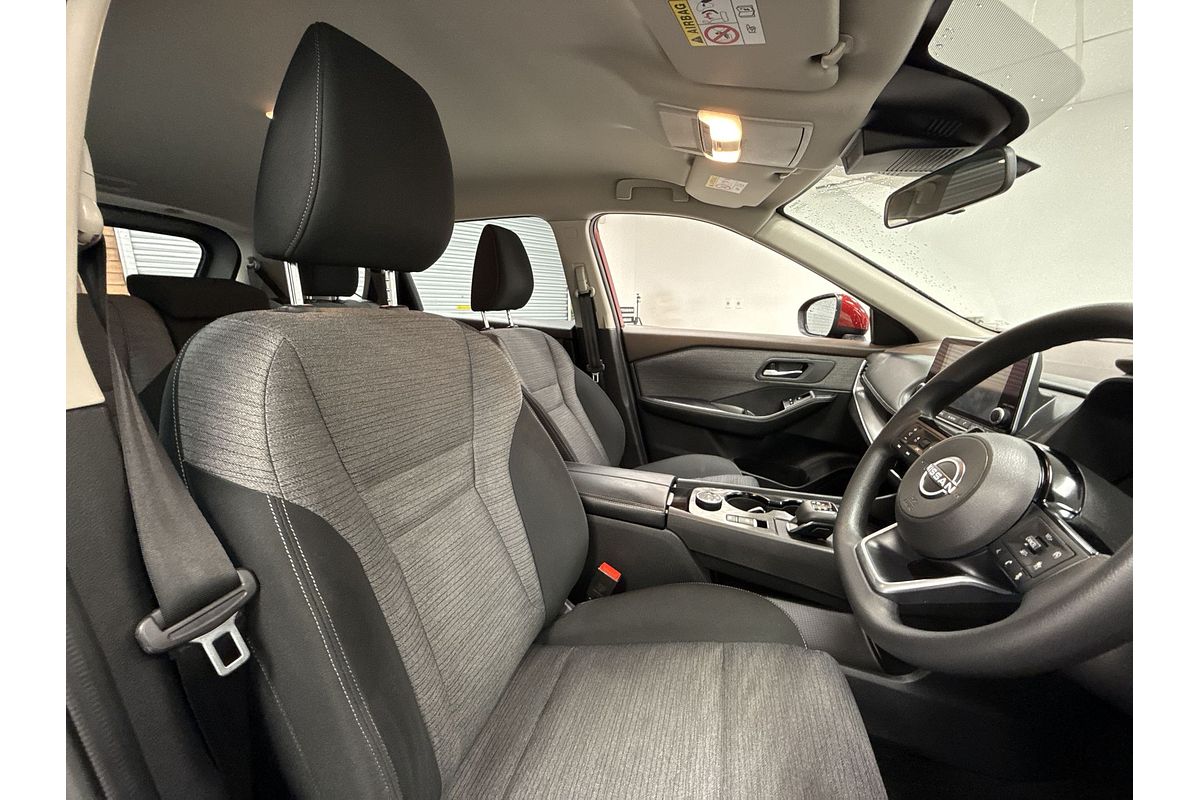 2022 Nissan X-TRAIL ST T33