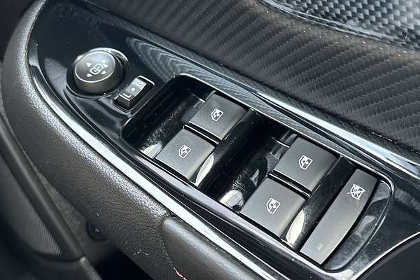 2016 Holden Commodore SV6 Black VF Series II