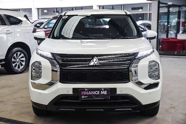 2024 Mitsubishi Outlander ES ZM