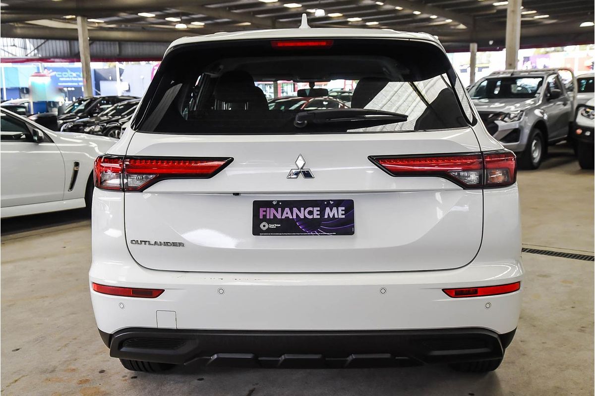 2024 Mitsubishi Outlander ES ZM