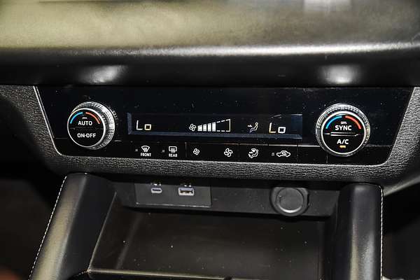 2024 Mitsubishi Outlander ES ZM