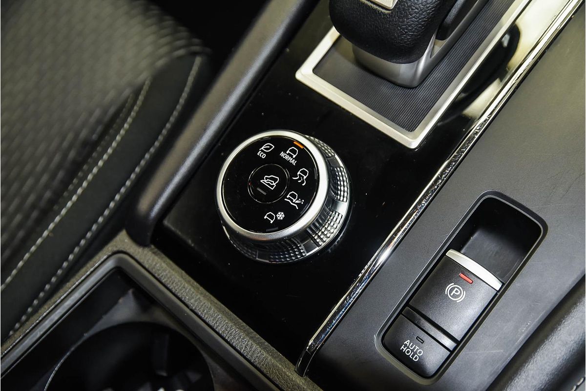 2024 Mitsubishi Outlander ES ZM