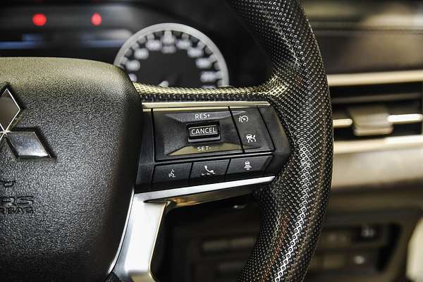 2024 Mitsubishi Outlander ES ZM