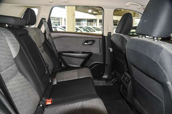2024 Nissan X-TRAIL ST T33
