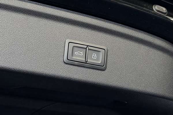 2024 Audi A3 35 TFSI S LINE (MHEV) 8Y MY25