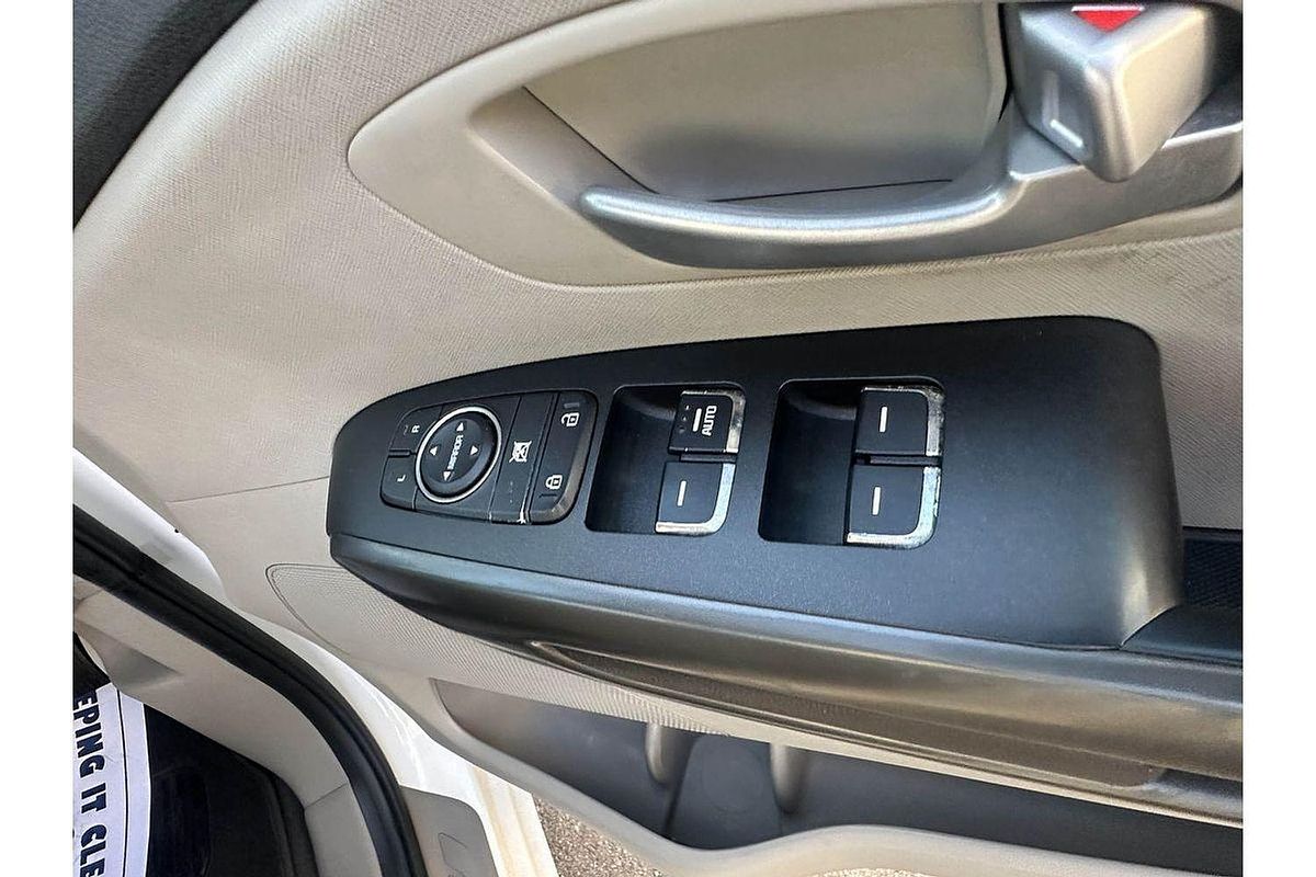 2020 Kia Carnival S YP