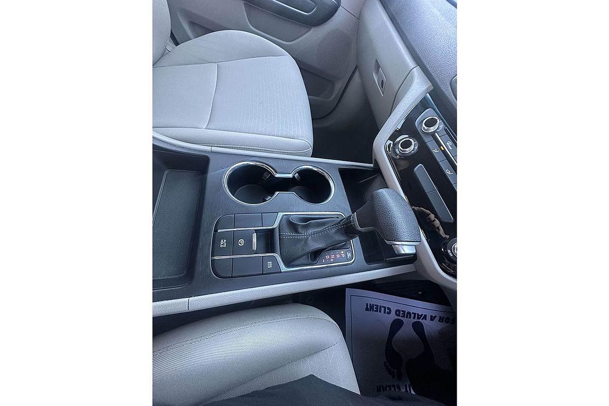 2020 Kia Carnival S YP