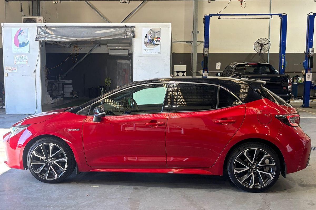 2021 Toyota Corolla ZR Hybrid ZWE211R