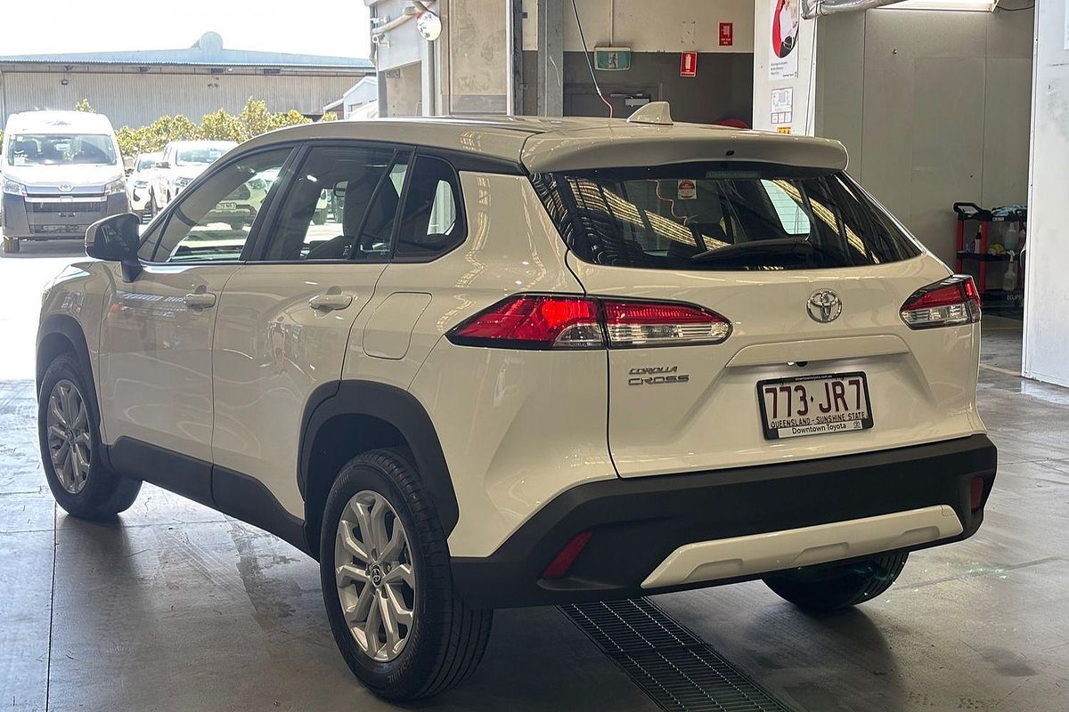 2024 Toyota Corolla Cross GX MXGA10R