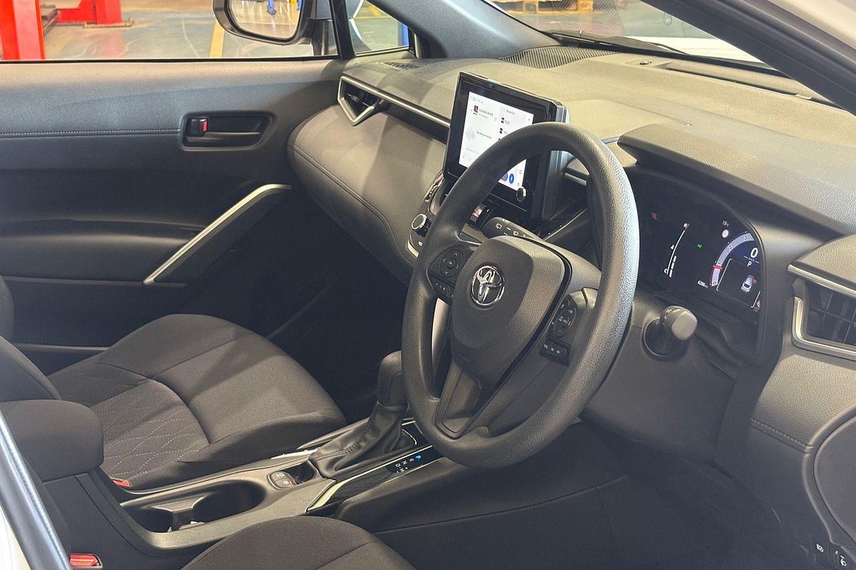 2024 Toyota Corolla Cross GX MXGA10R