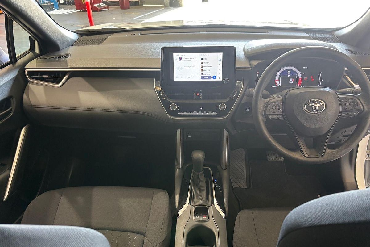 2024 Toyota Corolla Cross GX MXGA10R
