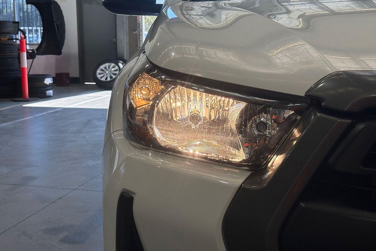2022 Toyota Hilux SR GUN126R 4X4