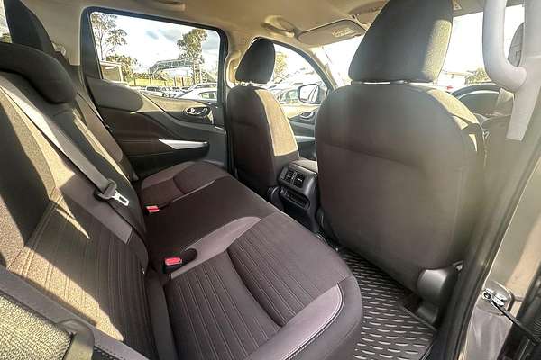 2024 Nissan Navara Black Edition D23 4X4