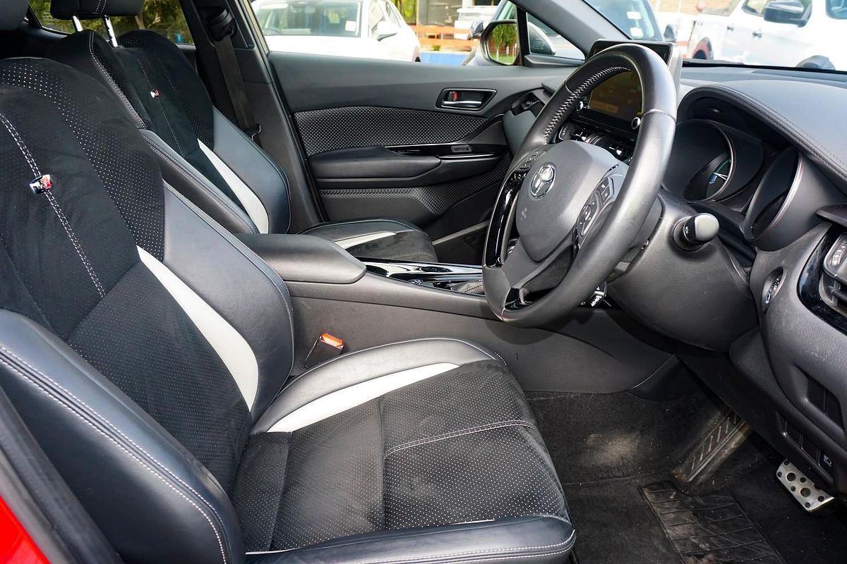 2021 Toyota C-HR GR Sport ZYX10R