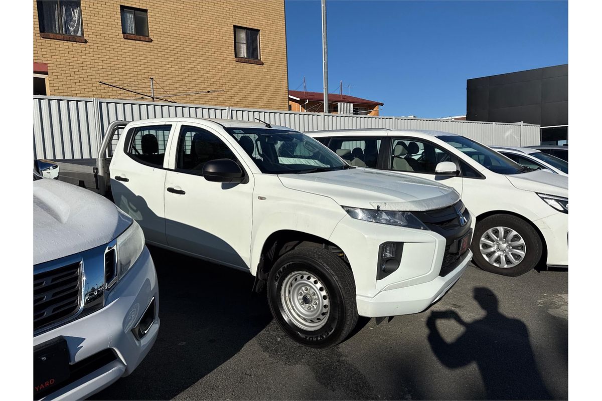 2021 Mitsubishi Triton GLX MR 4X4