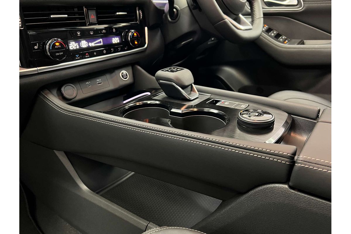2025 Nissan X-TRAIL Ti-L T33