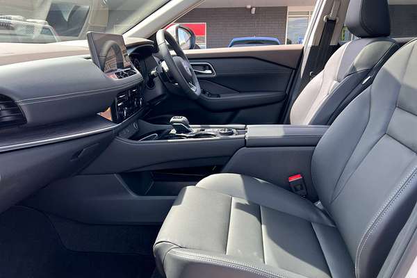 2025 Nissan X-TRAIL Ti T33