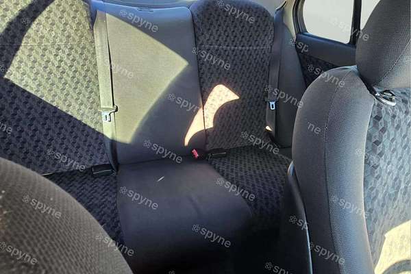 2002 Holden Commodore Executive VY
