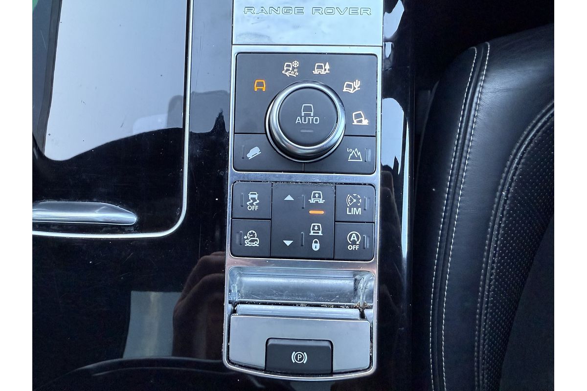 2017 Land Rover Range Rover SDV8 Vogue SE L405