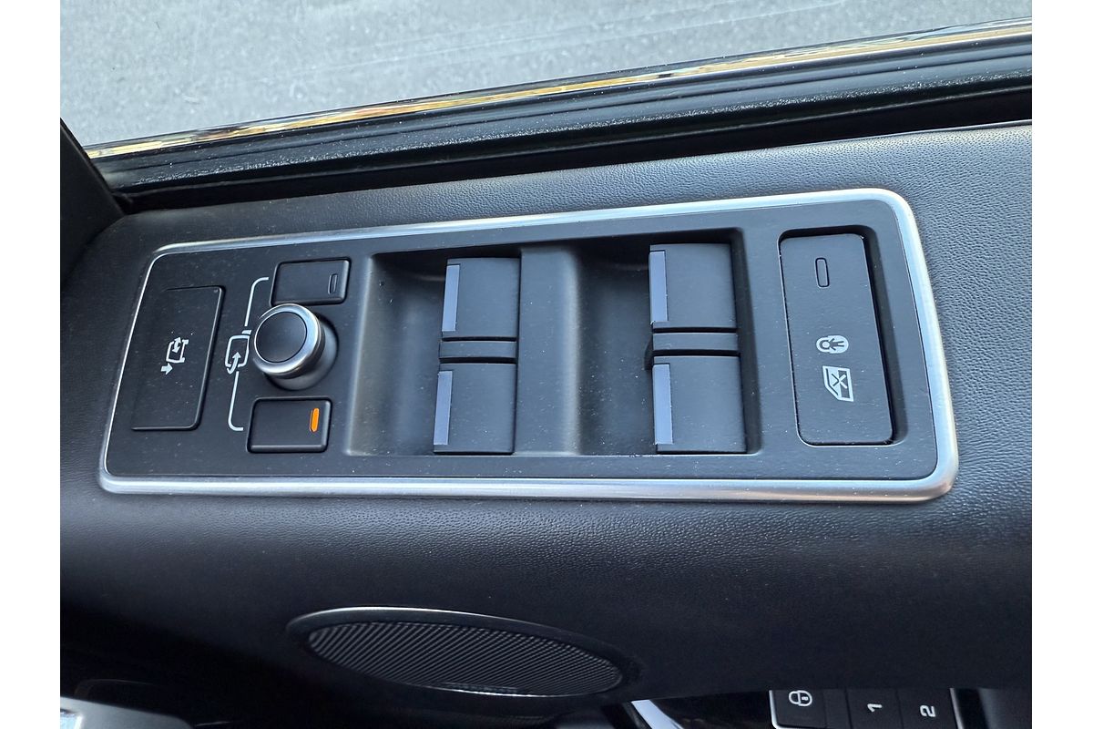 2017 Land Rover Range Rover SDV8 Vogue SE L405