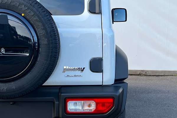 2025 Suzuki Jimny GLX GJ