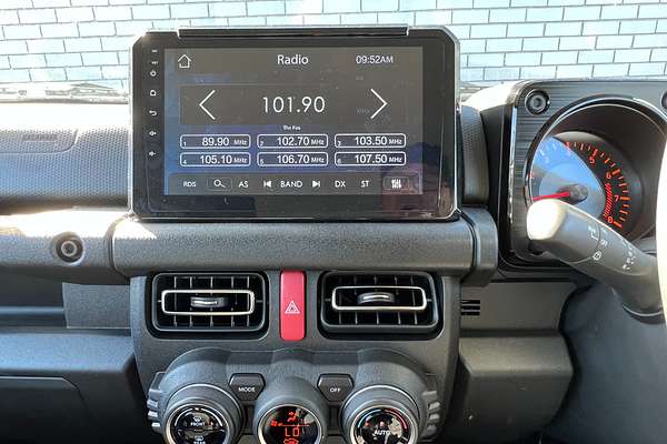 2025 Suzuki Jimny GLX GJ