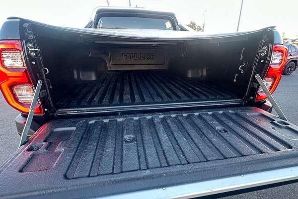 2023 Toyota Hilux SR5 GUN126R 4X4