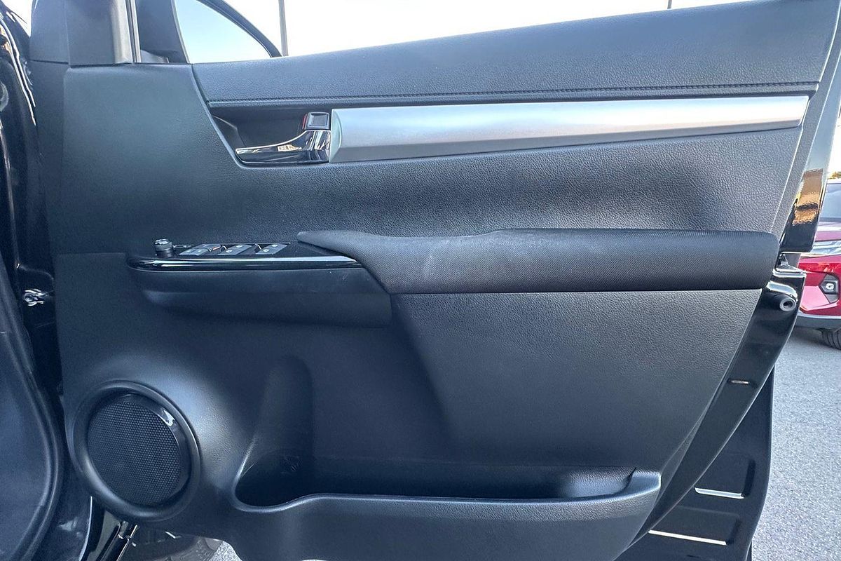 2023 Toyota Hilux SR5 GUN126R 4X4