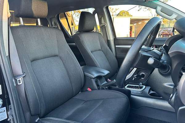 2023 Toyota Hilux SR5 GUN126R 4X4