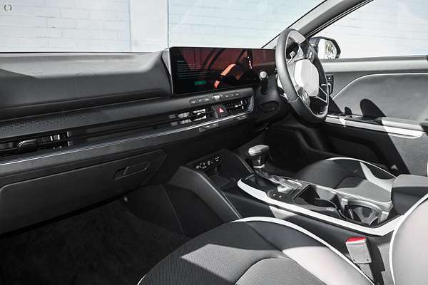2025 Kia K4 GT-Line CL4m