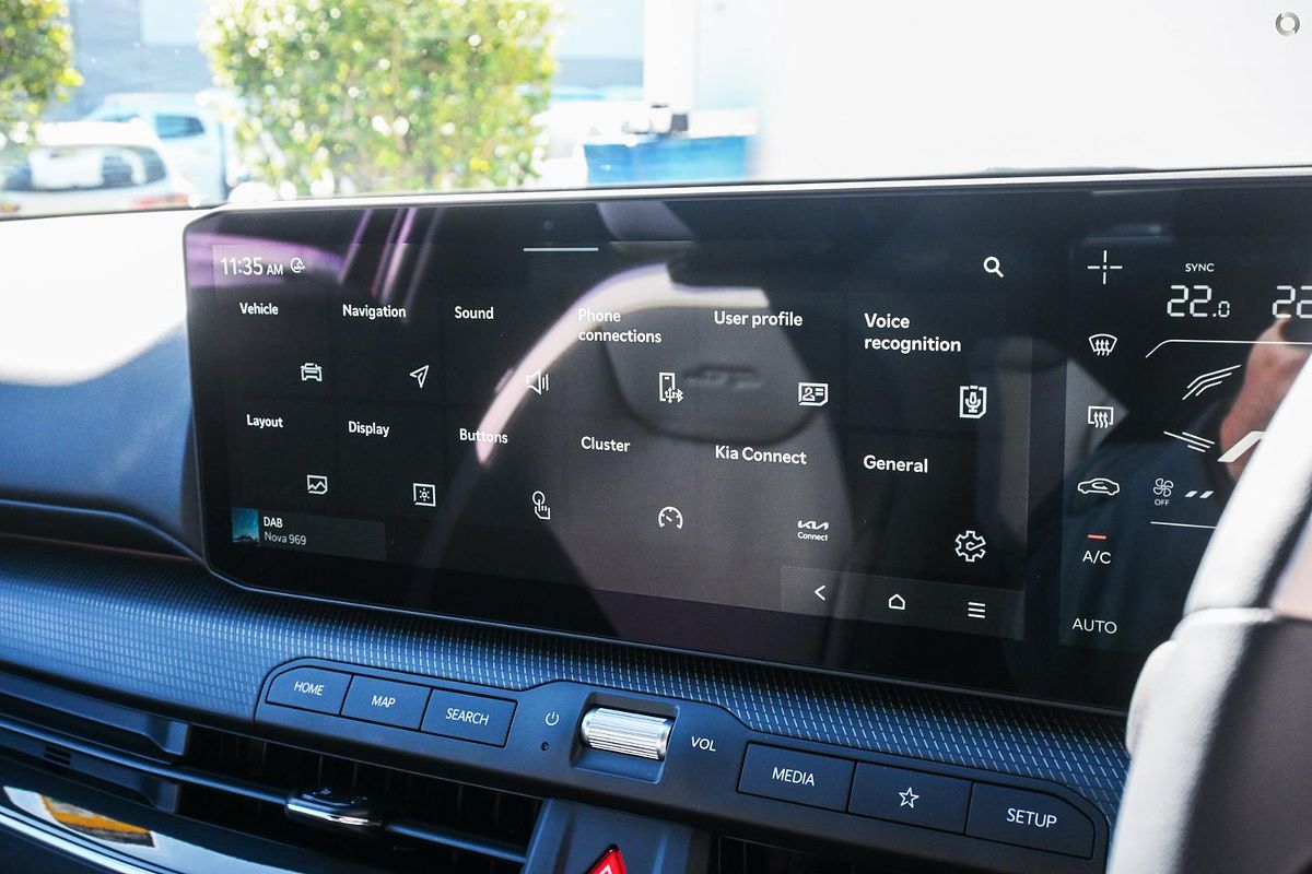2025 Kia K4 GT-Line CL4m