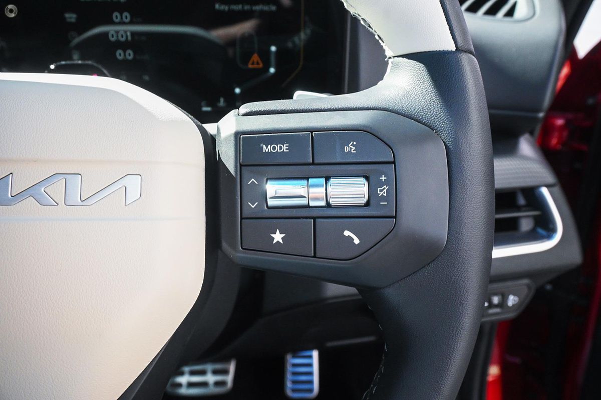 2025 Kia K4 GT-Line CL4m