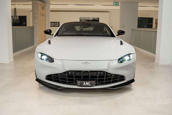 2022 Aston Martin Vantage
