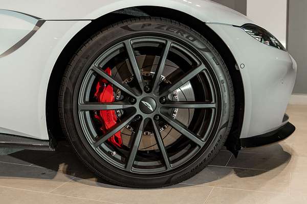 2022 Aston Martin Vantage