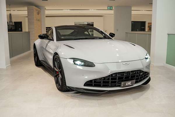 2022 Aston Martin Vantage