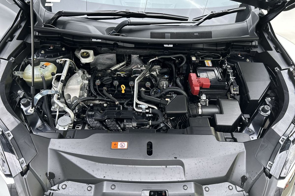 2024 Mitsubishi Outlander LS ZM