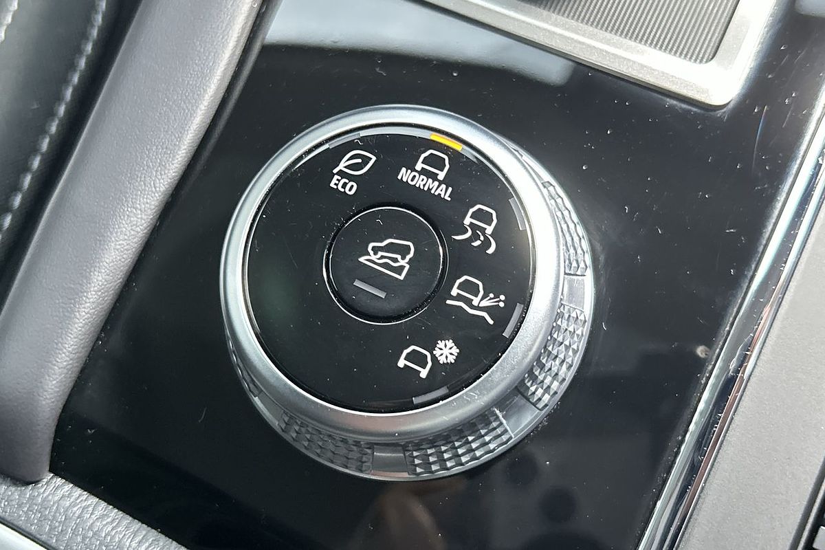 2024 Mitsubishi Outlander LS ZM