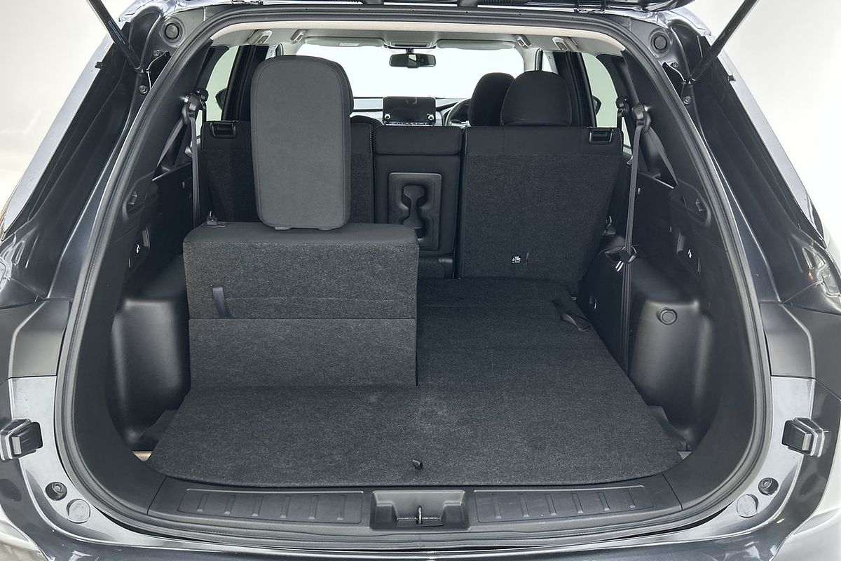 2024 Mitsubishi Outlander LS ZM