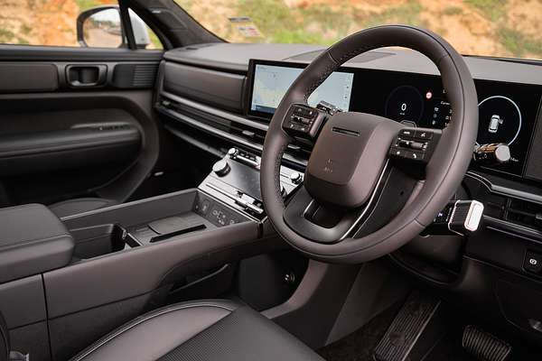 2025 Hyundai Santa Fe Hybrid Calligraphy MX5.V1