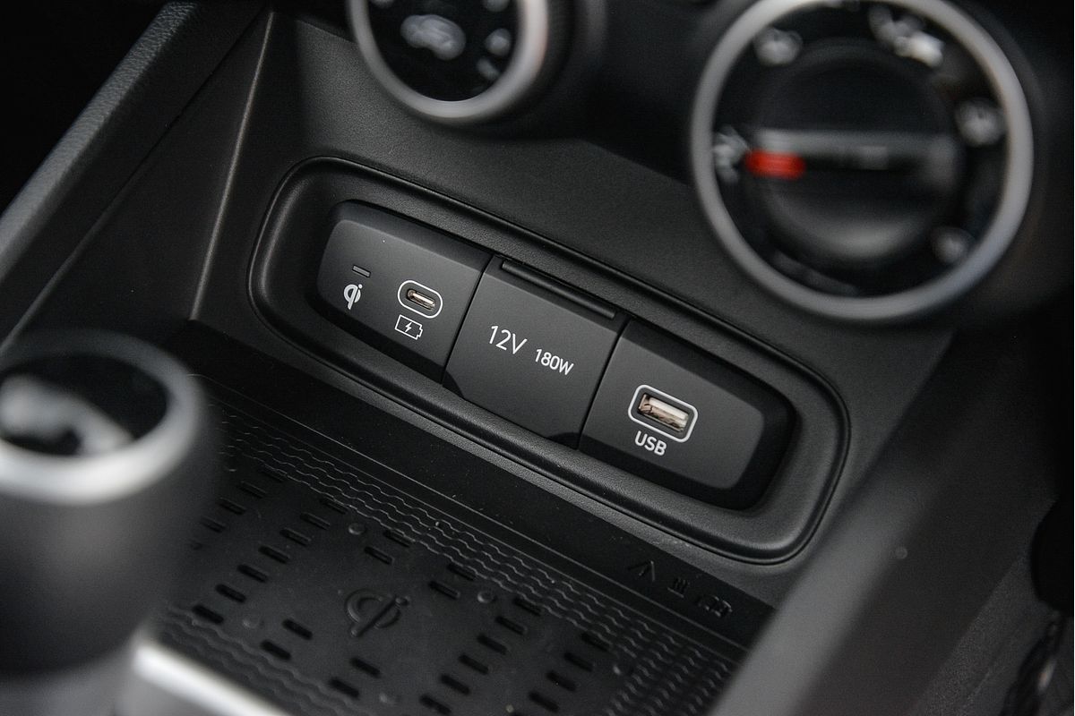 2025 Hyundai Venue Active QX.V5