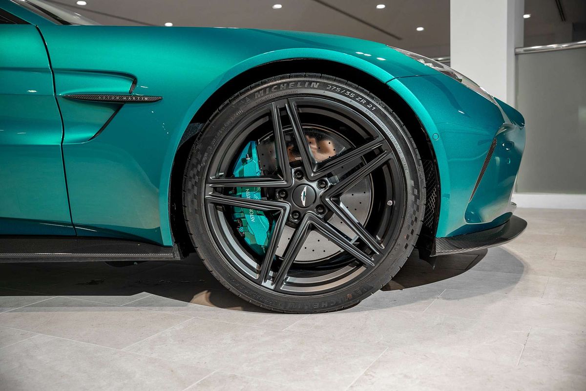 2024 Aston Martin Vantage