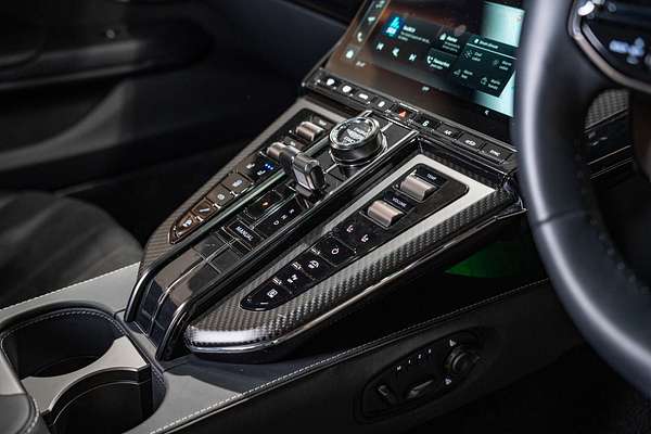 2024 Aston Martin Vantage