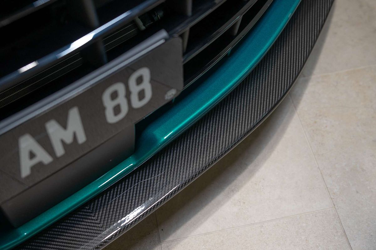 2024 Aston Martin Vantage