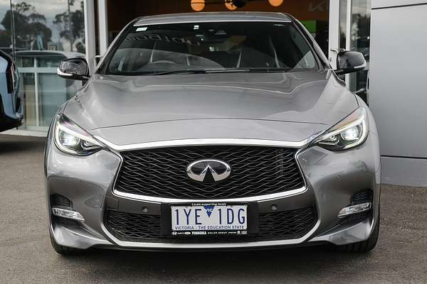 2018 INFINITI Q30 Sport H15