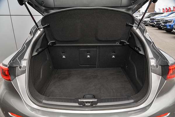 2018 INFINITI Q30 Sport H15
