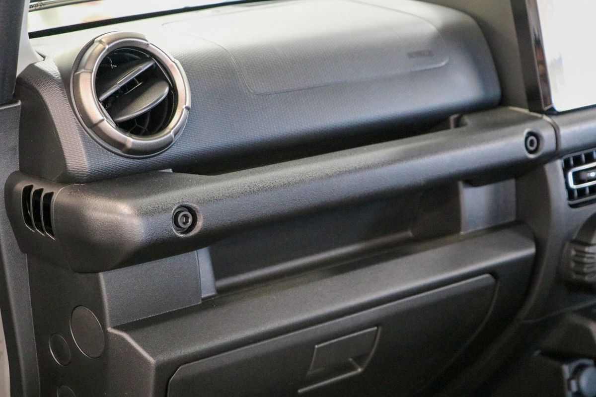 2025 Suzuki Jimny GLX GJ