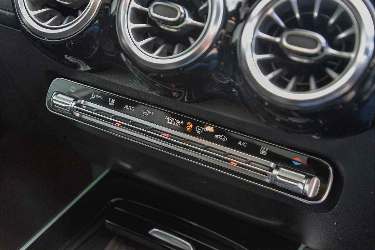 2023 Mercedes-Benz EQB EQB350 X243
